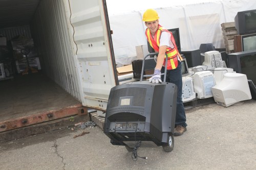 Environmental impact of improper construction waste disposal in Hainault